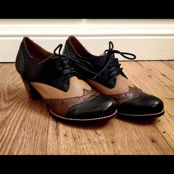 L’artiste Bardot Oxford 38/US 7 (run small) EUC - Picture 2 of 6